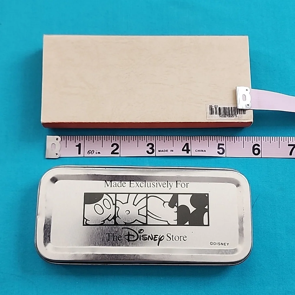 Vintage Rare Disney Clock Works Goofy Watch
